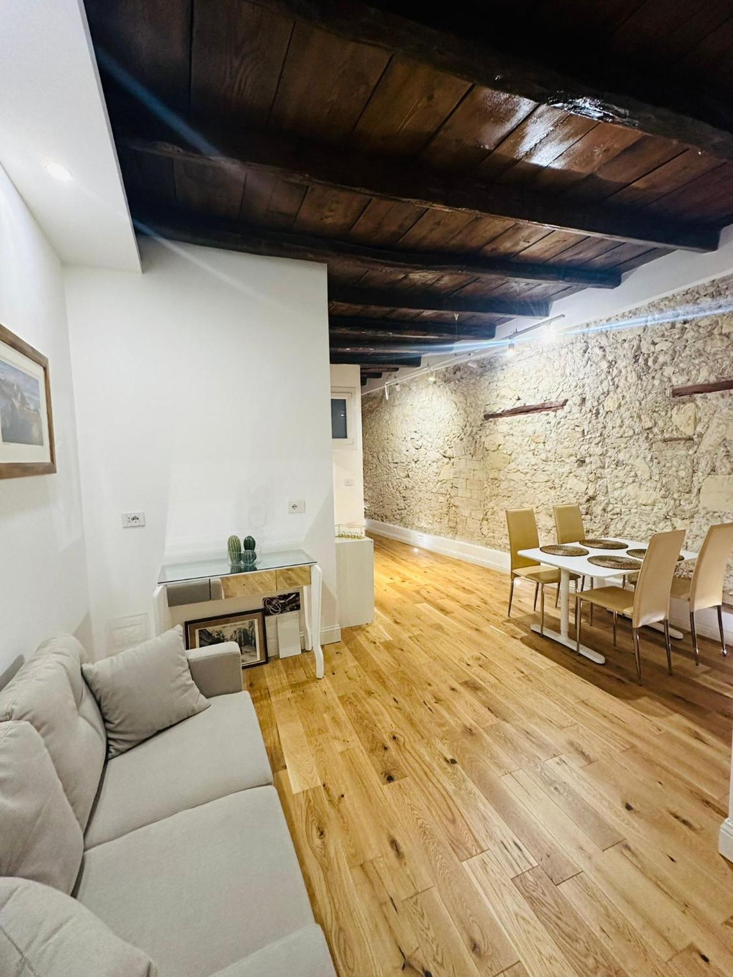 Antico Corso Charme Bed & Breakfast Cagliari Luaran gambar