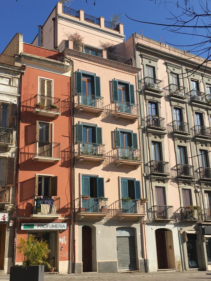 Antico Corso Charme Bed & Breakfast Cagliari Luaran gambar